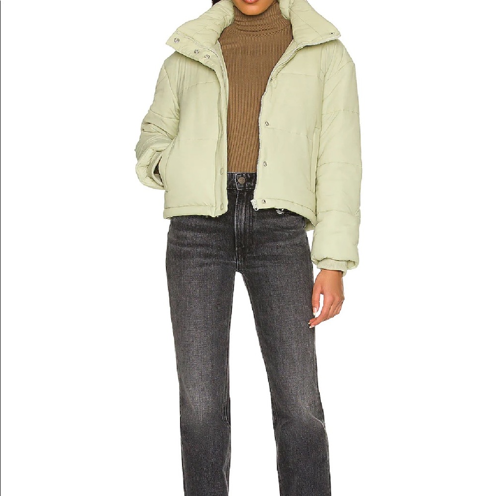 NWT Rails Ezra Puffer